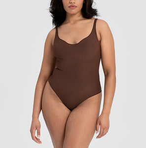 Sweetheart Bodysuit | This model is wearing a size L
